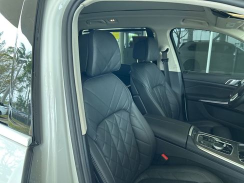 Used 2023 BMW X7 xDrive40i w/ Premium Package AWD/4WD image 23