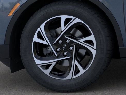 New 2026 Lincoln Nautilus Premier w/ Equipment Group 102A image 19