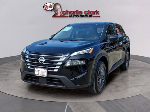Used 2025 Nissan Rogue S FWD image 1