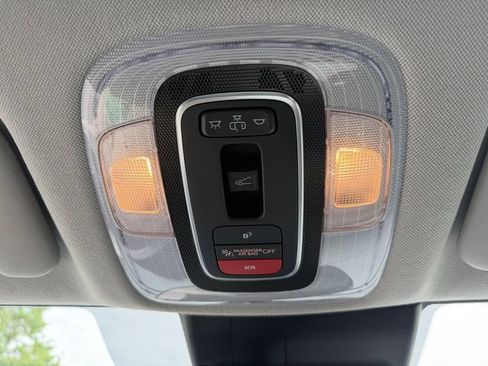 Used 2024 Hyundai Elantra Limited FWD image 22