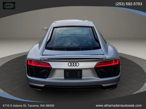 Used 2017 Audi R8 V10 w/ Carbon Exterior Package image 26