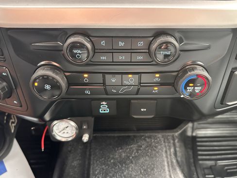Used 2024 Ford F350 XL w/ FX4 Off-Road Package AWD/4WD image 25