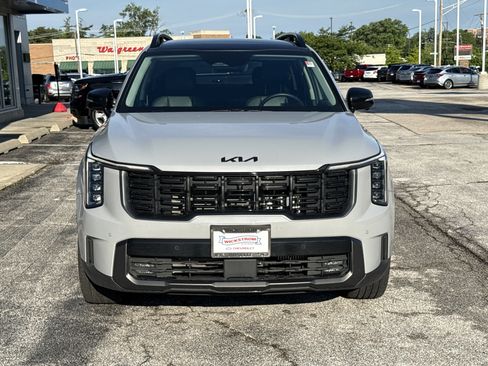 Used 2025 Kia Sorento SX AWD/4WD image 3