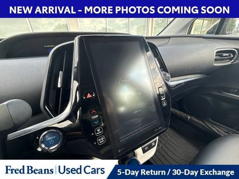 Used 2018 Toyota Prius Four w/ Advanced Technology Package FWD image 15