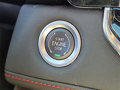 Used 2023 Chevrolet Colorado Z71 w/ Z71 Convenience Package 2 image 28