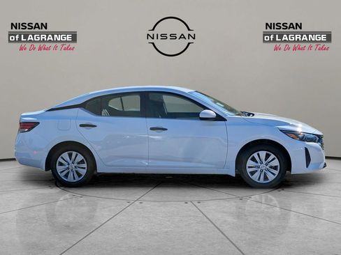 New 2025 Nissan Sentra S FWD image 4