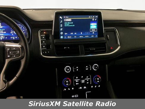 Used 2023 Chevrolet Suburban Premier AWD/4WD image 9