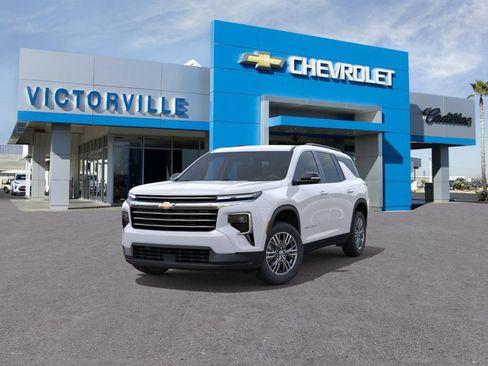 New 2026 Chevrolet Traverse LT w/ Driver Confidence Package AWD/4WD image 8