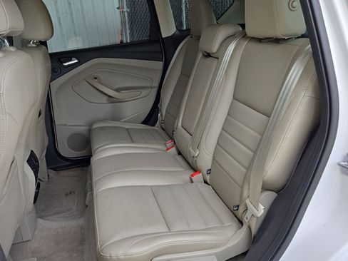 Used 2014 Ford Escape Titanium w/ Equipment Group 401A FWD image 16