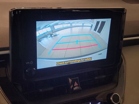 Certified 2025 Toyota Corolla Cross L image 22