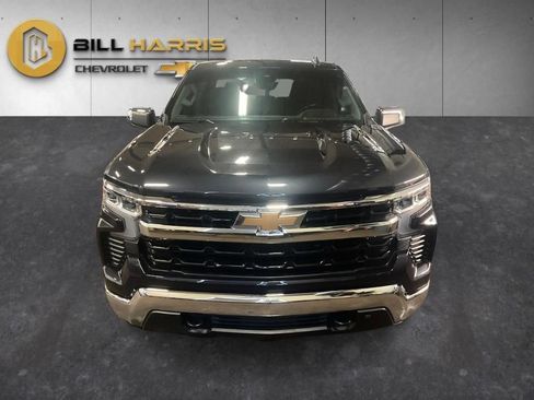 Used 2024 Chevrolet Silverado 1500 LT AWD/4WD image 16