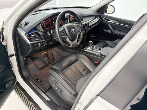 Used 2016 BMW X5 xDrive40e image 11