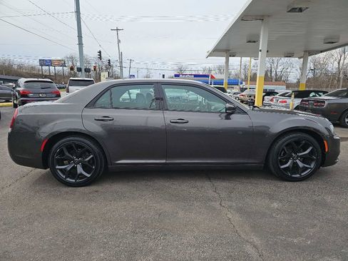 Used 2021 Chrysler 300 S image 18