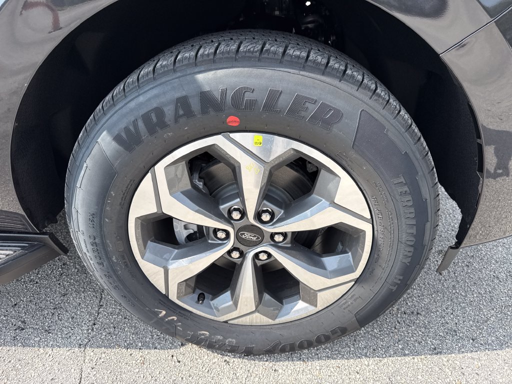 New 2027 Ford Expedition Max Active RWD image 11