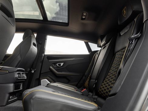 Used 2024 Lamborghini Urus S AWD/4WD image 36