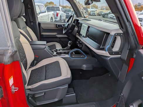 Used 2022 Ford Bronco Wildtrak image 33