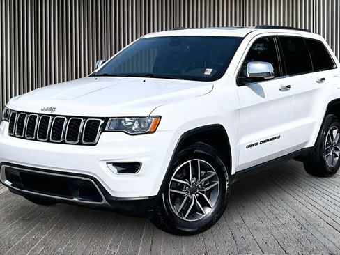 Used 2022 Jeep Grand Cherokee Limited AWD/4WD image 13