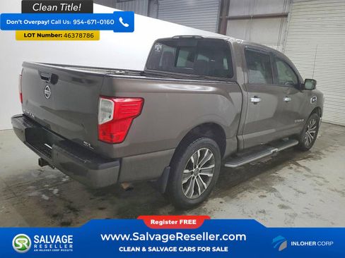 Used 2017 Nissan Titan SL image 4