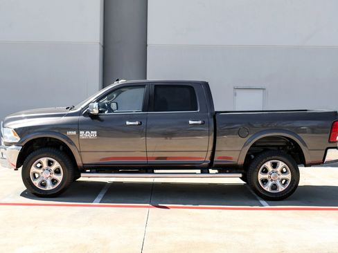 Used 2018 RAM 2500 Lone Star image 12