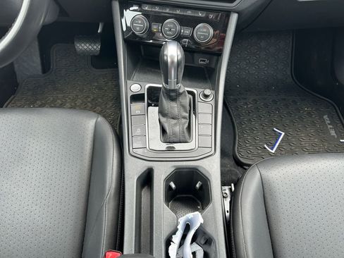 Used 2019 Volkswagen Jetta SE FWD image 5