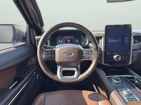 Used 2023 Ford Expedition King Ranch image 13