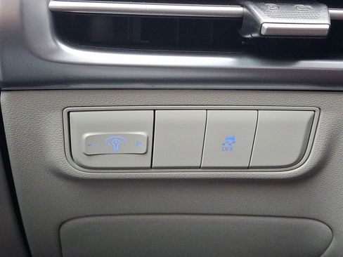 Certified 2025 Hyundai Tucson SE image 23