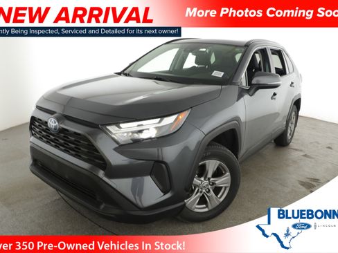 Used 2022 Toyota RAV4 XLE w/ Convenience Package image 1