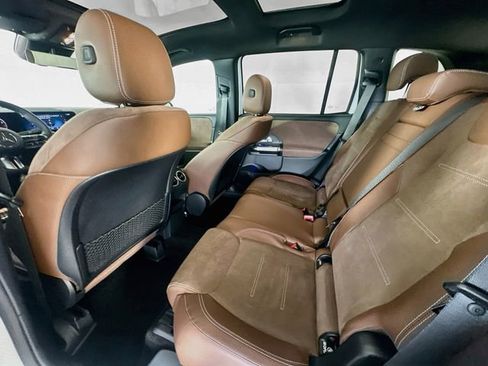 Used 2026 Mercedes-Benz GLB 250 image 24