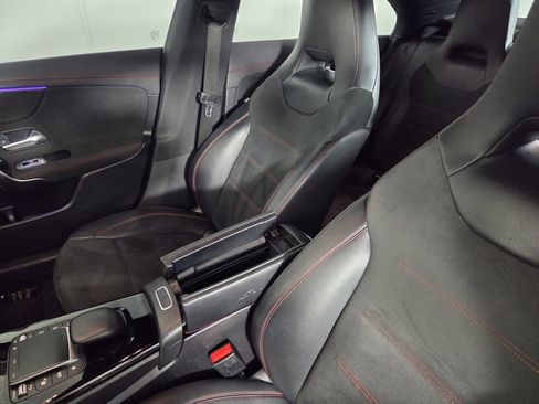 Used 2022 Mercedes-Benz CLA 250 image 22