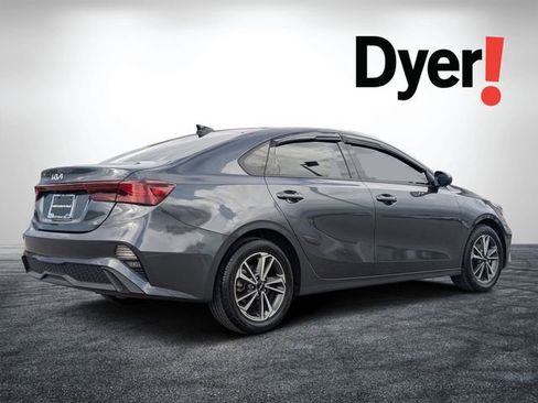 Certified 2023 Kia Forte LXS FWD image 3