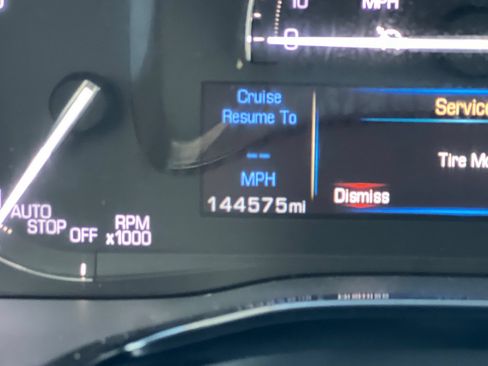 Used 2018 Cadillac XT5 Premium Luxury AWD/4WD image 23