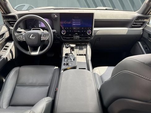 Certified 2025 Lexus GX 550 w/ Accessory Package (2T) image 12