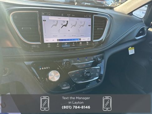 New 2026 Chrysler Pacifica Select image 22