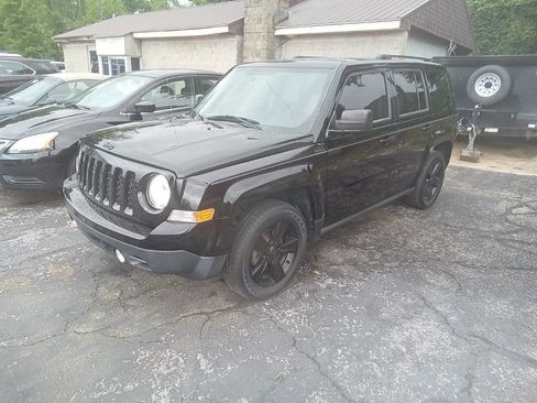 Used 2014 Jeep Patriot Sport w/ Power Value Group FWD image 1