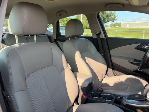 Used 2014 Buick Verano Convenience FWD image 29