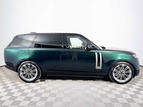 New 2026 Land Rover Range Rover Long Wheelbase SE AWD/4WD image 4