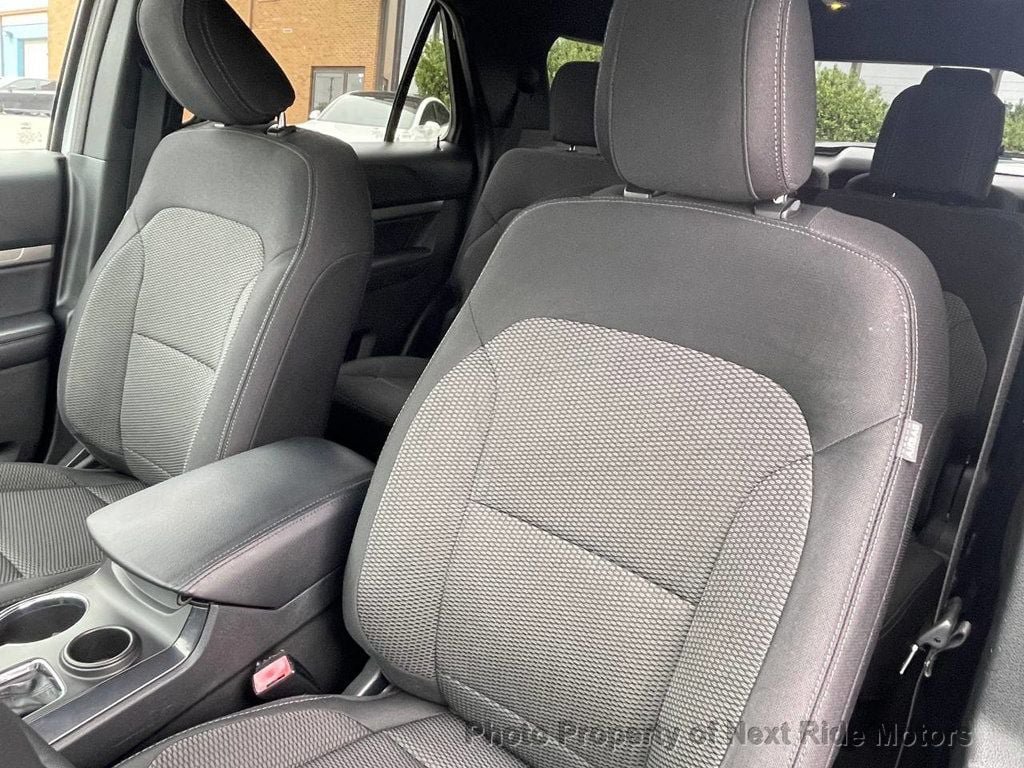 Used 2018 Ford Explorer XLT FWD image 9