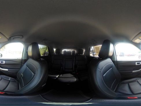 Used 2023 Ford Explorer XLT w/ Equipment Group 202A image 46