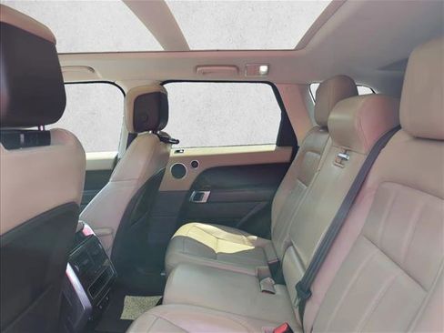 Used 2018 Land Rover Range Rover Sport HSE image 18