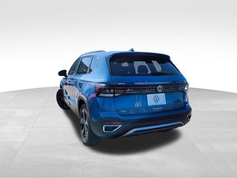 New 2026 Volkswagen Taos SEL image 4