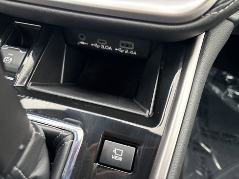 Used 2025 Subaru Outback Touring image 23