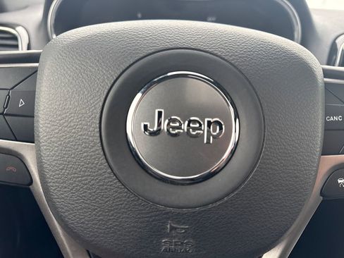 Used 2021 Jeep Grand Cherokee Limited image 29