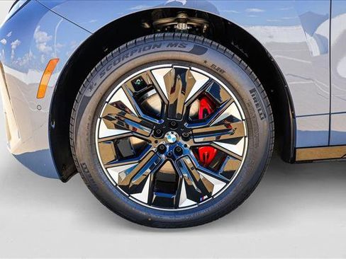New 2026 BMW iX xDrive60 image 9