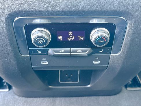 Certified 2024 Chevrolet Tahoe Z71 w/ Off-Road Capability Package image 24