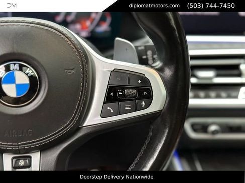 Used 2021 BMW X7 M50i AWD/4WD image 37