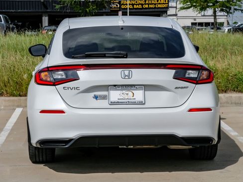 Used 2024 Honda Civic Sport image 12