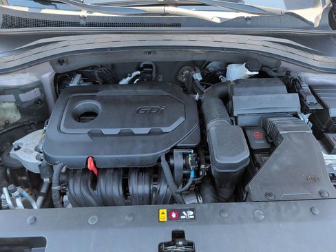 Used 2020 Hyundai Santa Fe SE image 22