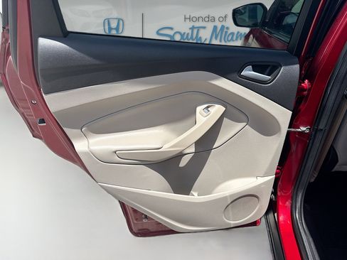 Used 2018 Ford Escape SE AWD/4WD image 25