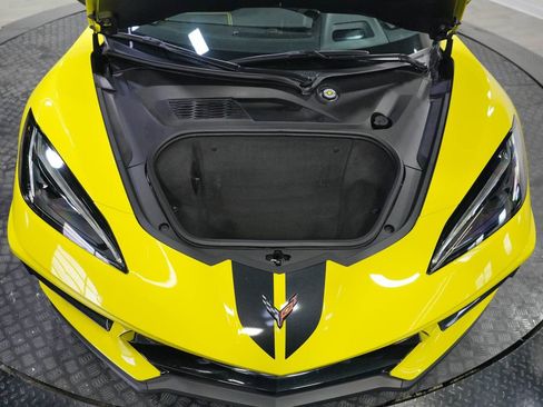 Used 2024 Chevrolet Corvette Stingray Premium Conv w/ Z51 Performance Package RWD image 43