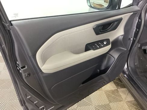 Used 2026 Subaru Forester Premium AWD/4WD image 16